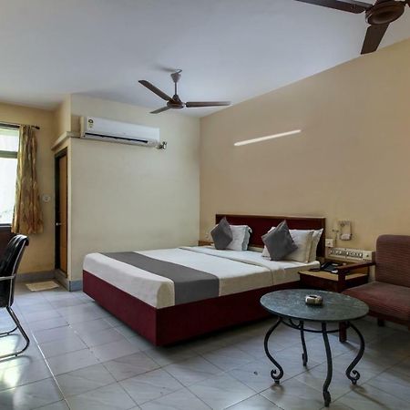Hotel Saaket Residency Visakhapatnam Eksteriør bilde