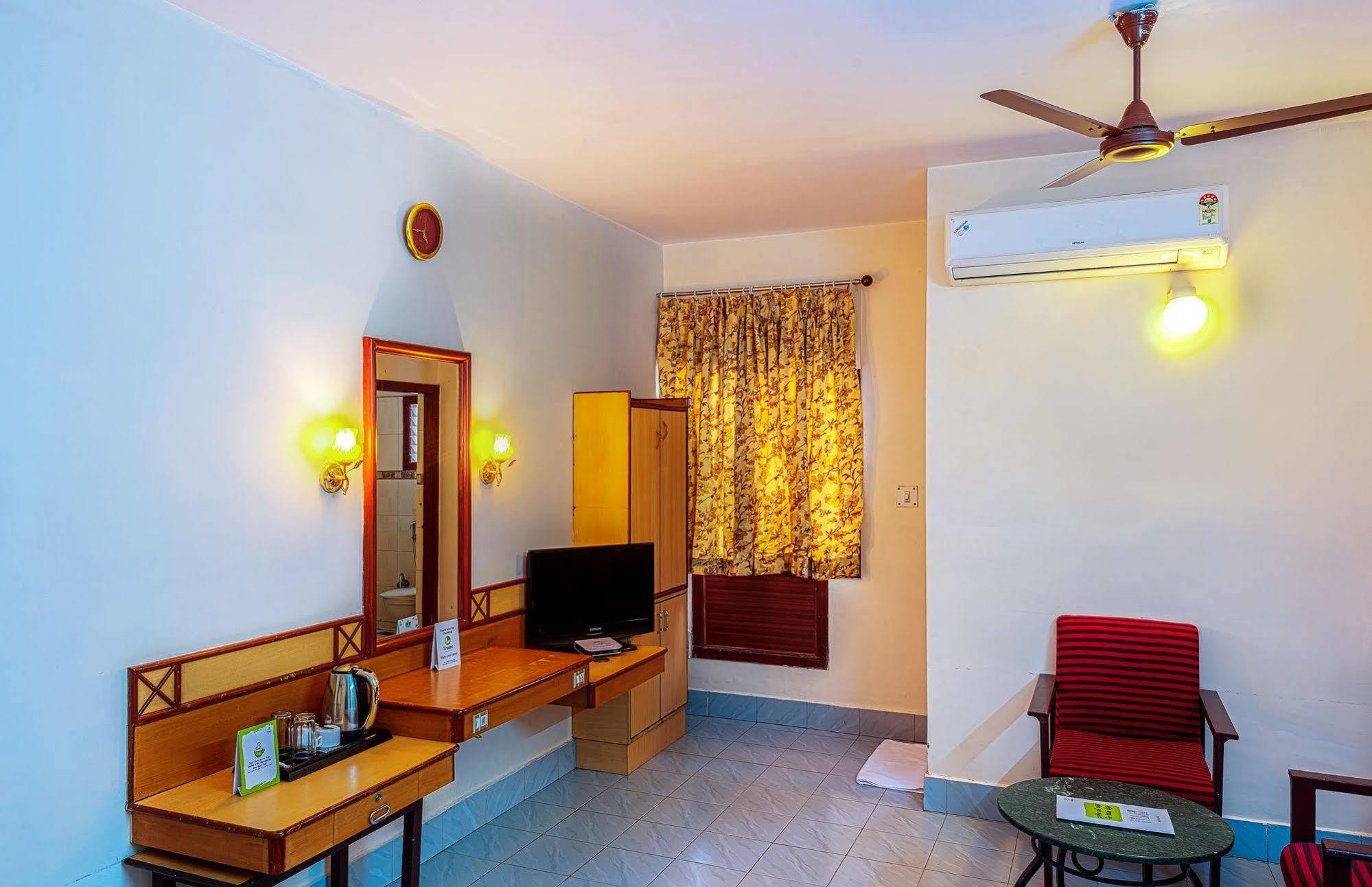 Hotel Saaket Residency Visakhapatnam Eksteriør bilde