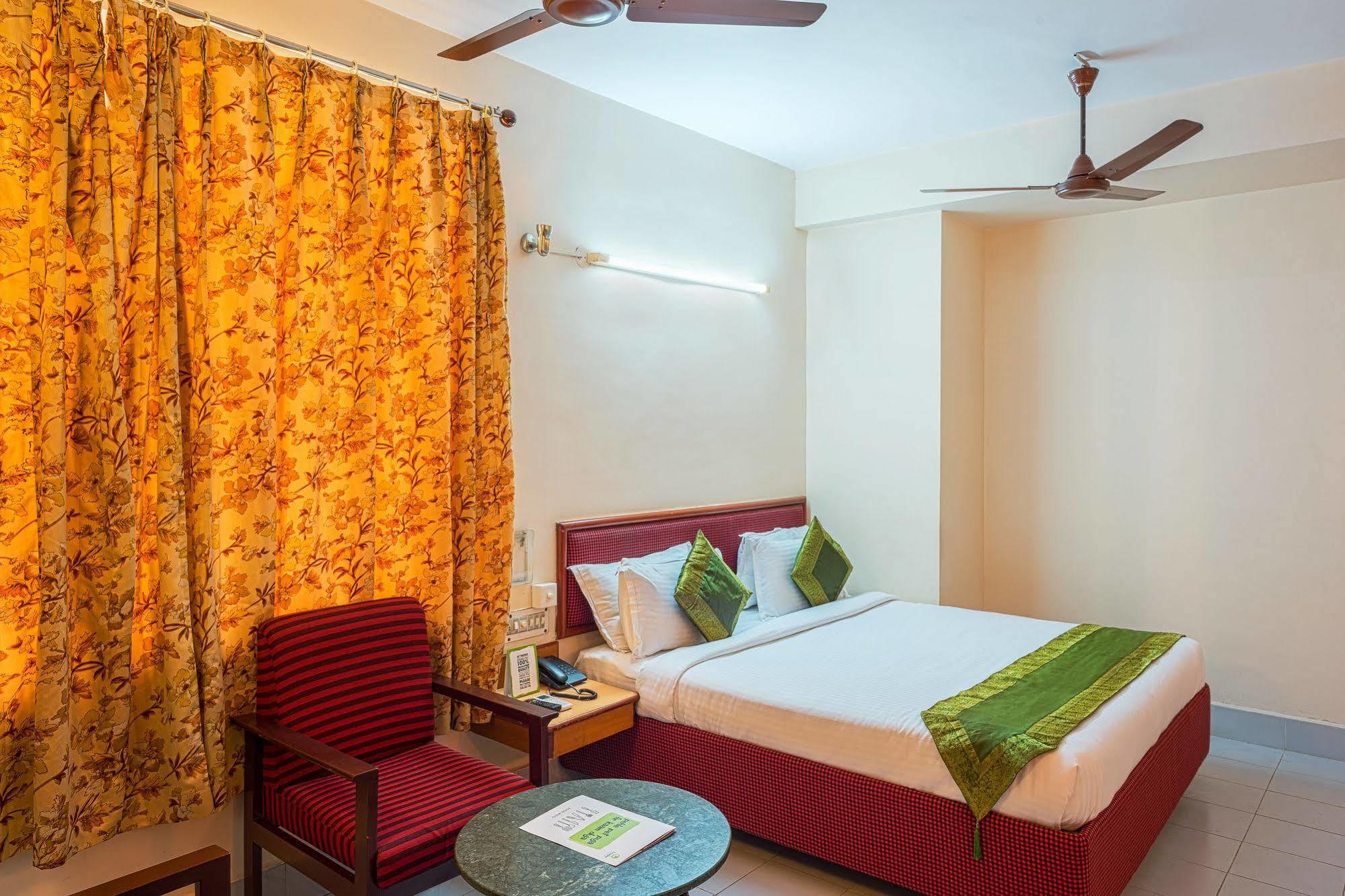 Hotel Saaket Residency Visakhapatnam Eksteriør bilde