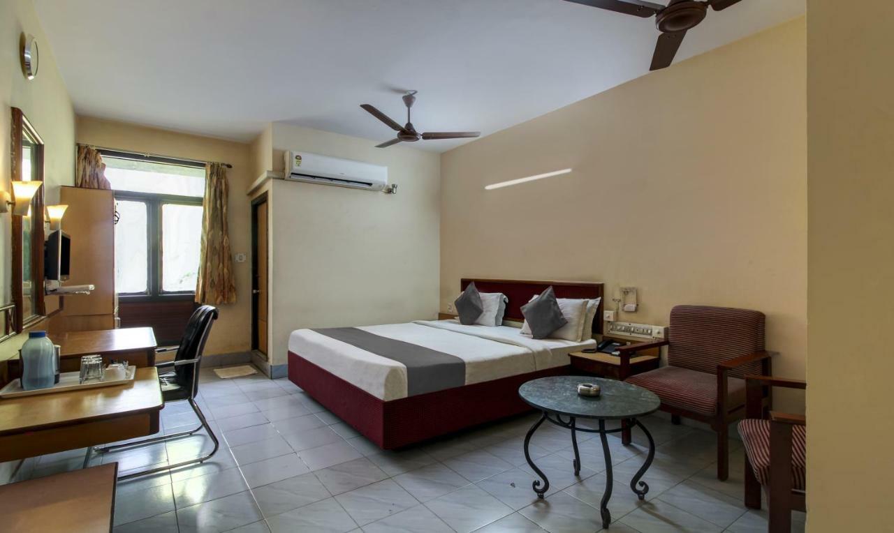 Hotel Saaket Residency Visakhapatnam Eksteriør bilde