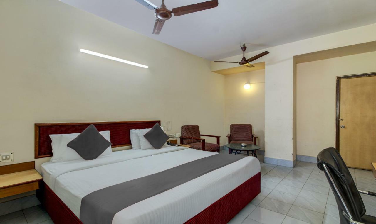 Hotel Saaket Residency Visakhapatnam Eksteriør bilde