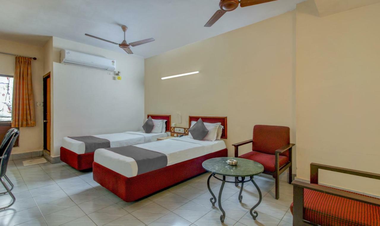 Hotel Saaket Residency Visakhapatnam Eksteriør bilde